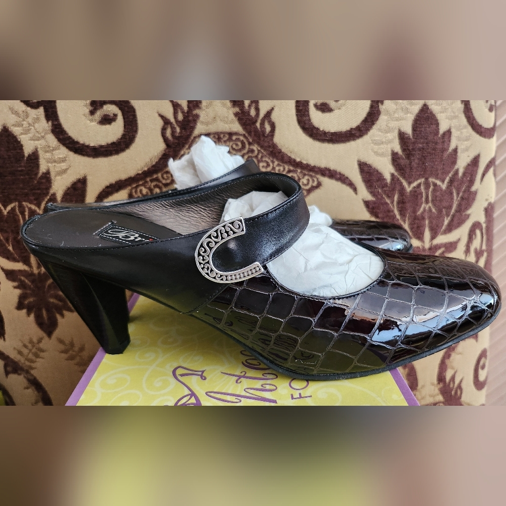 Brighton NWB "BEAU" (Italy) Croc Chocolate Patent Leather Embellished Mule $235